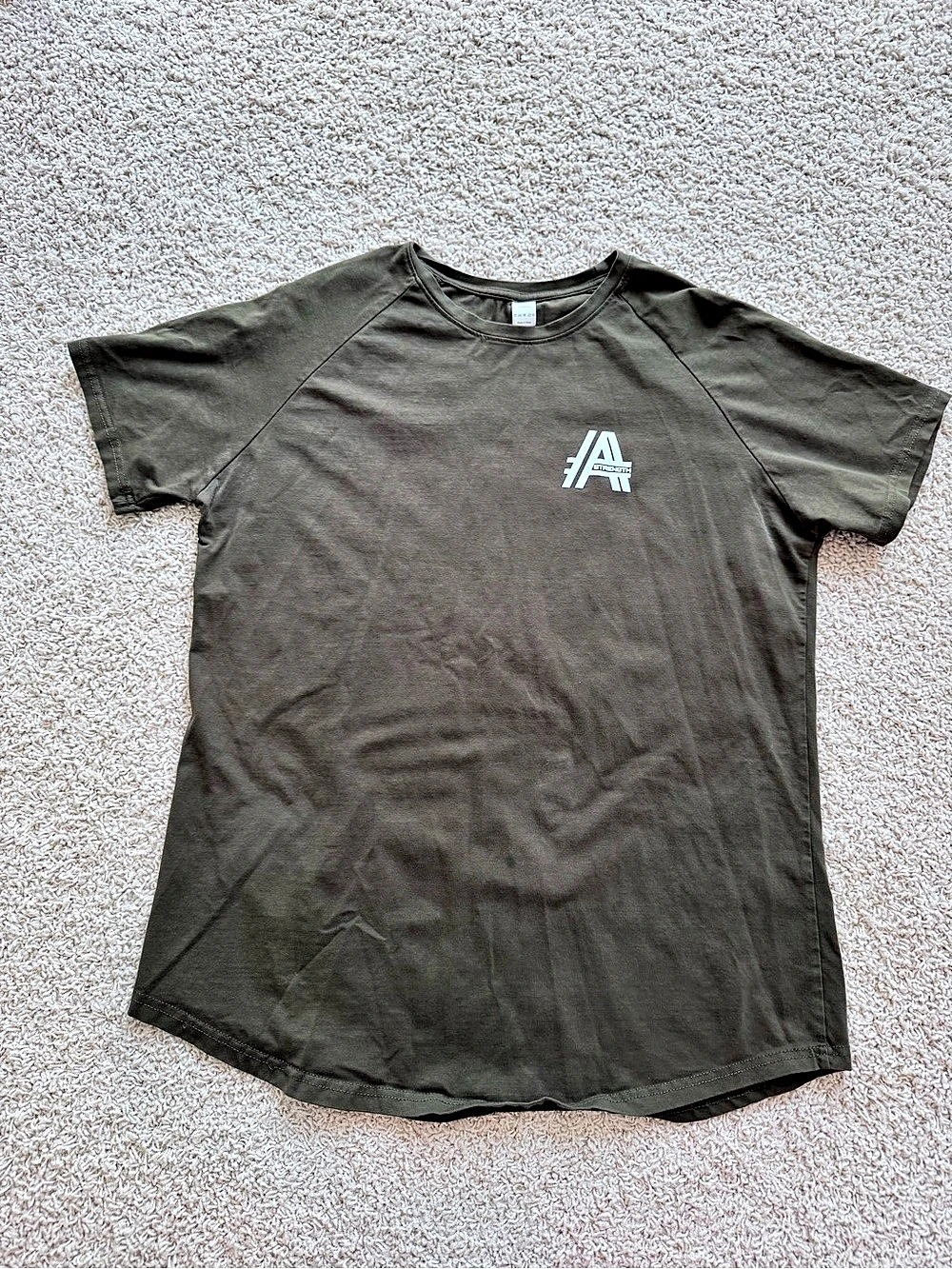 Short Sleeve Men’s Workout Tee Size Medium